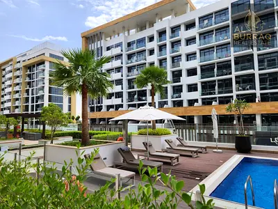 Luxury | Spacious | Vacant | Garden