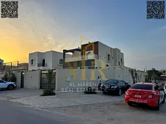 A villa with all electricity, water and air conditioning fees included, on the main street, ready to