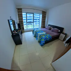 Spacious Room for Rent - Fully Equipped Apartment with All Bills Included
