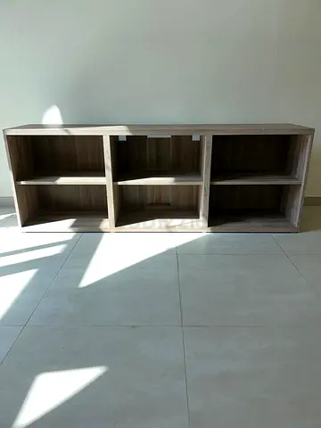 TV stand / bookshelf