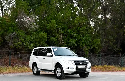 Mitsubishi Pajero GLS 2015 - GCC Specs - Well Maintained
