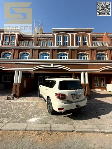 Comfortable Family Living For Rent in Uptown - 4 Bedrooms and a Living Room On Sheikh Mohammed Bin Zayed Road + Parking