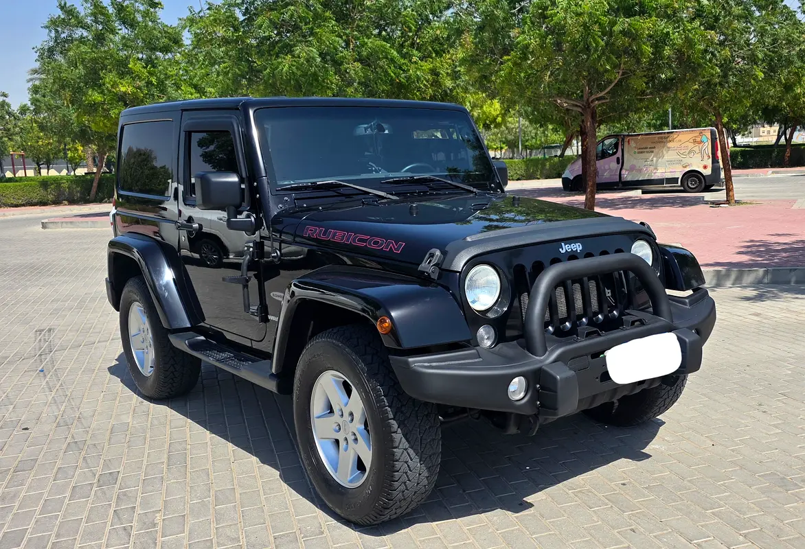Jeep Wrangler 2016 — photo 1 of 16