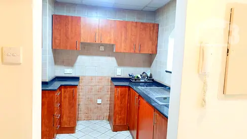 Hot offer ready to move in Studio for rent