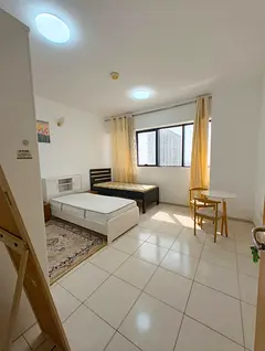Executive room available for rent on sheikh zayed road  near financial centre metro