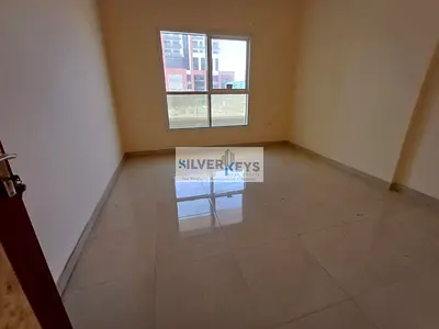 2 BEDROOM FAMILY BUILDING + SPACIOUS APARTMENT+ CLOSED KITCHEN + 1 Big Terrace