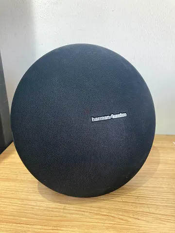 Harman / kardon onyx studio 3 wireless speaker