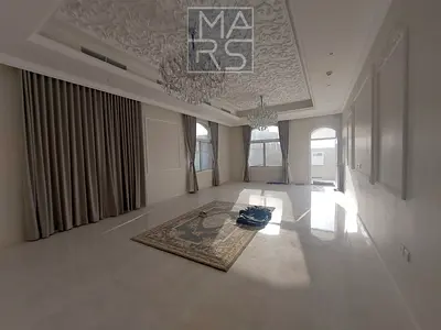 Spacious 4-bedroom villa available for rent in Hoshi