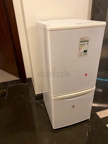 Fridge good condition 150 only