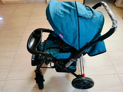 baby stroller with canopy and tray - very good condition big tyres