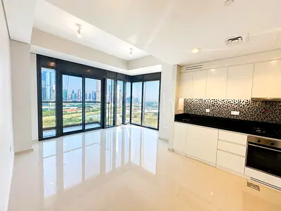 Distress Deal I Vacant I Jumeirah & Downtown Views I 3-4 Cheques Available