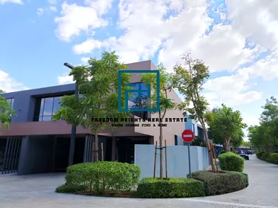 4-Bed Corner Townhouse with Majlis for Sale I SARO
