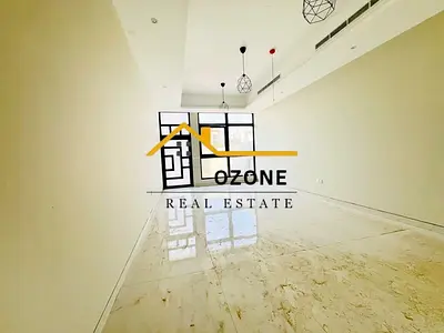 Brand New 5-Bedrooms Villa\Maid Room \°°Well Maintained\°°Majlis