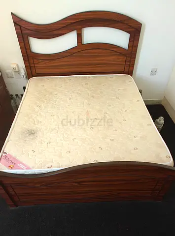 150*190 Double Queen Wooden Bed good condition detachable parts, free Mattress, 150aed easy moving