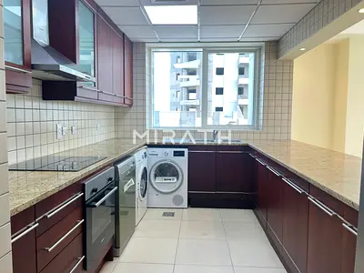 CHILLER FREE | STUNING VIEW | MODERN AND HUGE | 3 BEDROOM APARTMENT WITH HUGE BALCONY