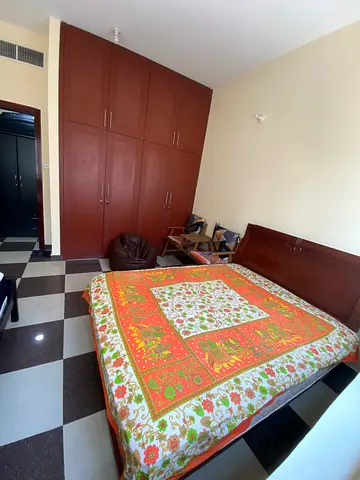 Spacious private Room for rent - ready to move- No agent