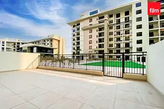 Spacious Vacant unit with pool view large terrace