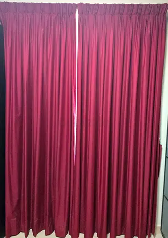 Red/maroon Blackout Curtains (200 x 260cm)