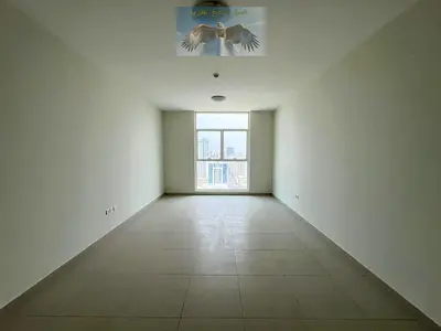 Free parking, 15 days free, master bedrooms with storage