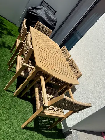 Outdoor set table