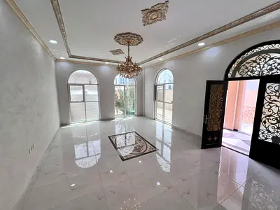 حوشي الشارقة | فيلا 5 غرف ماستر | أرض 8400 قدم | ملحق + حديقة | باركنج 4 سيارات | 150 ألف | تصميم كبير