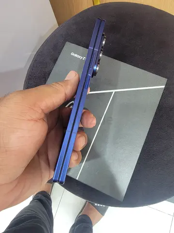 Samsung Galaxy Z Fold7 - Blue, Good Condition TDRA