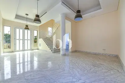 Vacant by 10 June 26 | Extra Majlis | En-suite 4br