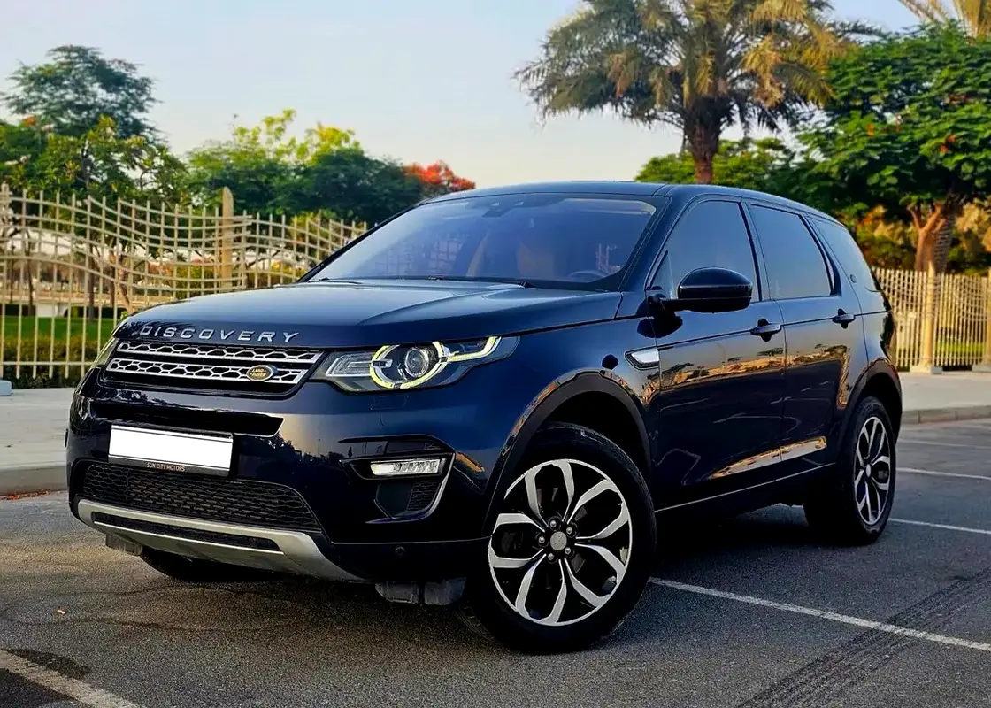 Land Rover Discovery Sport 2016 — photo 1 of 13