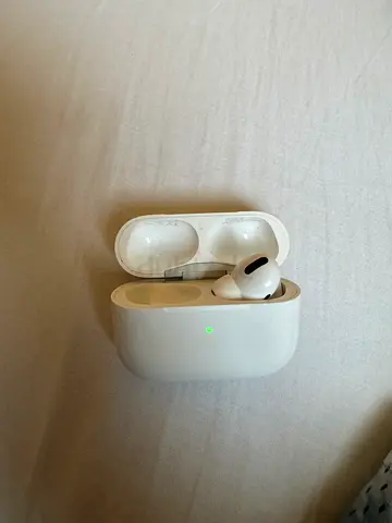 AirPods Pro right only