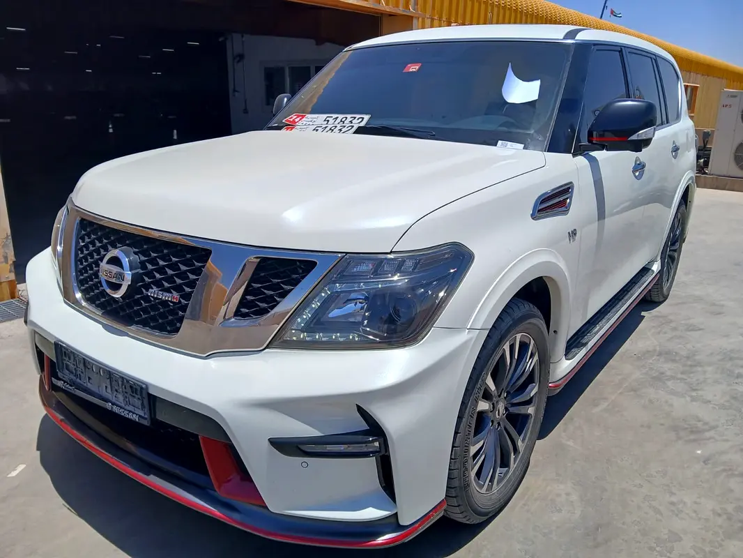 Nissan Patrol 2019 — photo 1 of 20