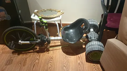 Adjustable tricycle