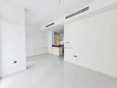 Exclusive Unit| Bet Deal: Well Maintained (No Agents)