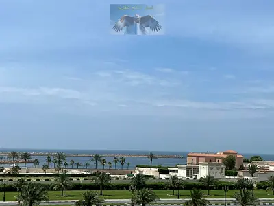 بلكون اطلاله بحريه مباشره/باركن ترابي متوفر/ تسهيلات بالسداد/ صيانه مجانيه