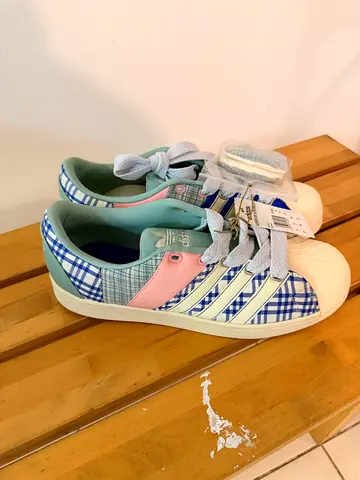 Adidas Originals Superstar shoes