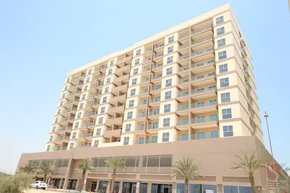 One Month Rent Free-Spacious 2 BR Flat