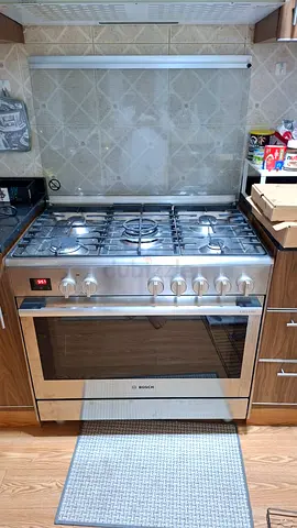 Bosch series8 top gas oven electric cooking range 90cm, inside dual fan