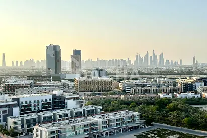 Furnished Studio | Vacant | Skyline Views