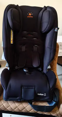 Convertible Child Car Seat - Black, Excellent Condition
