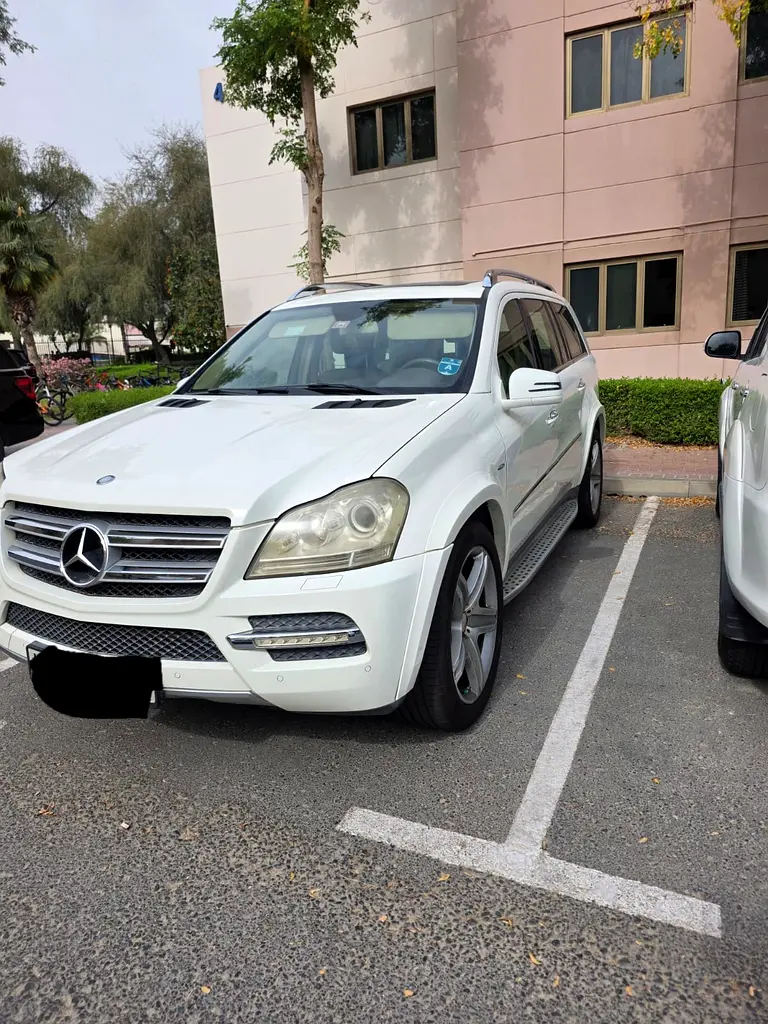 Mercedes-Benz GL-Class 2012 — photo 1 of 9