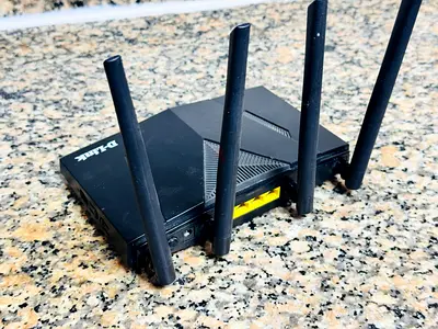 D-Link DWR-M960 AC1200 Dual Band Gigabit Router (4G/LTE) - Used