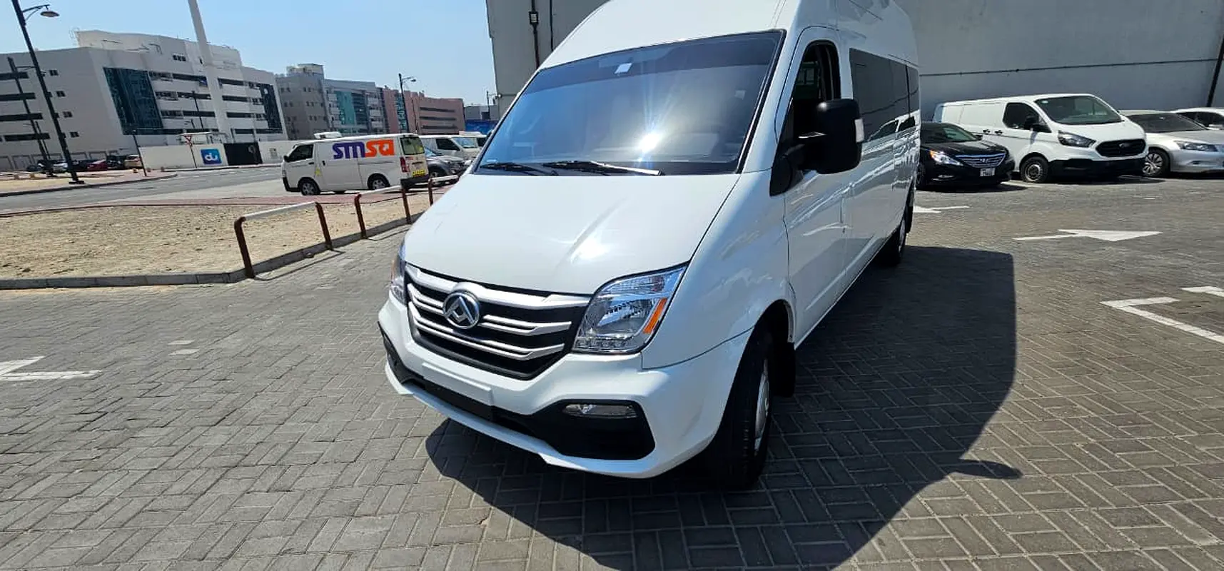 Maxus V80 2025 — photo 1 of 16
