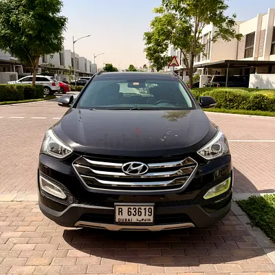 Santafe/ 2016/ GCC/ First owner/ Zero Accidents - Lady Use