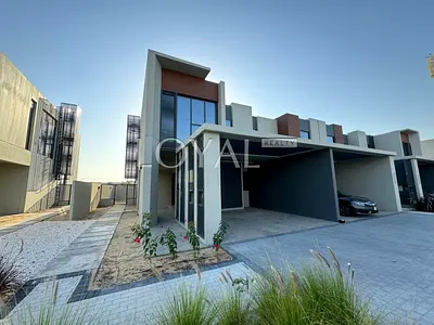 Well Maintained | Single Row | Internal