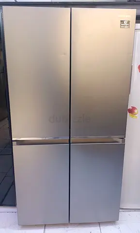 Samsung Four Door Refrigerator with Autofill Picther