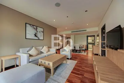 Sea View | Multiple Units | 4 Cheqs |Beach Access