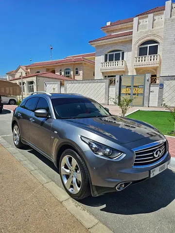 Infiniti QX70S V8 Expat driven, great condition