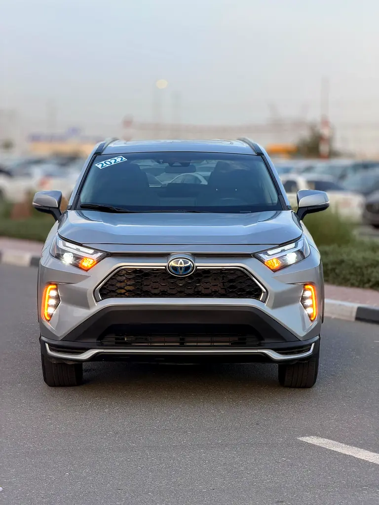 Toyota Rav 4 2022 — photo 1 of 18