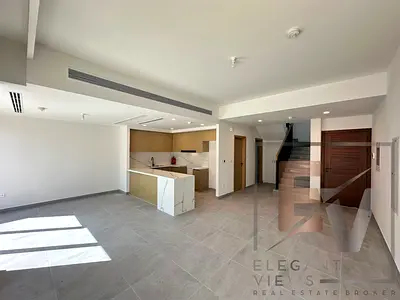 Brand New 3BR + Maid Villa, Vacant & Close to Pool