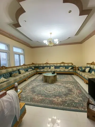 كنب مستعمل