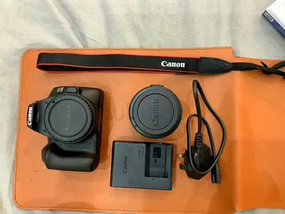Canon 250D like brand new conditions